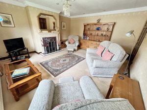 Lounge- click for photo gallery